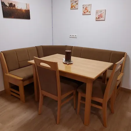 Apartment Ferienwohnung In *